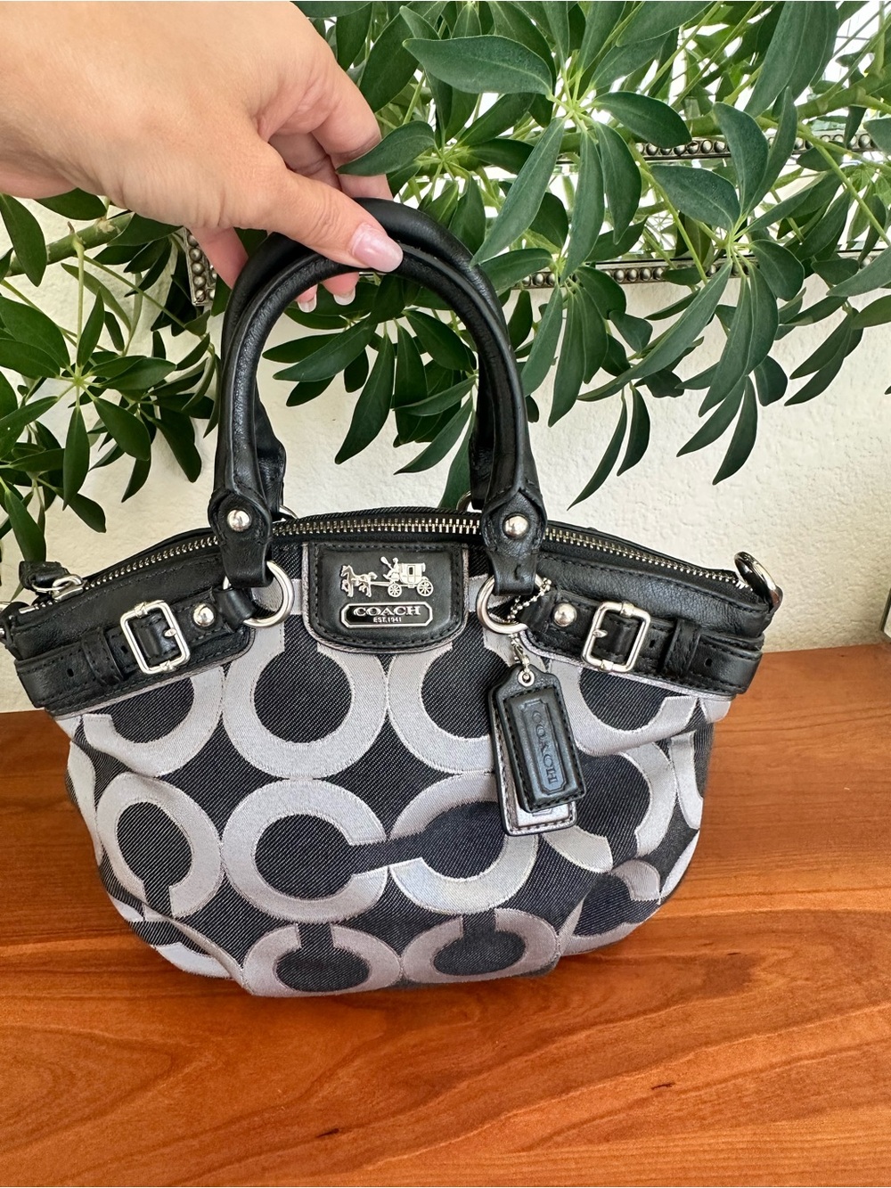 COACH Madison Op Art Sateen Sophia Satchel – Black & Gray